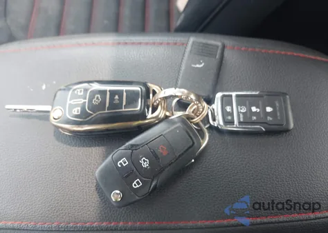 2013 Ford Fusion Se z USA, uszkodzony, nr VIN 3FA6P0H76DR322208